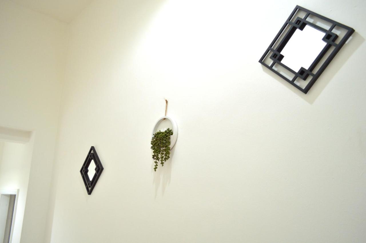 Beautiful Two-Bed Apartment With Driveway Parking Nottingham Eksteriør bilde